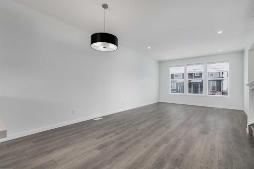 111 Marmot Way Nw, Calgary, AB - Indoor
