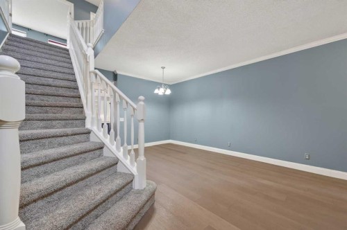 99 Evansbrooke Manor Nw, Calgary, AB - Indoor Photo Showing Other Room