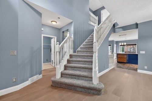 99 Evansbrooke Manor Nw, Calgary, AB - Indoor Photo Showing Other Room