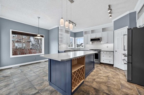 99 Evansbrooke Manor Nw, Calgary, AB - Indoor Photo Showing Kitchen With Upgraded Kitchen