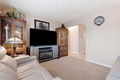 107 Skyview Springs Manor Ne, Calgary, AB - Indoor Photo Showing Living Room