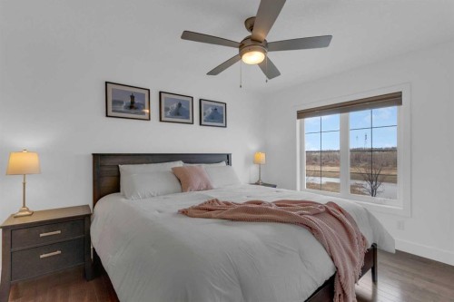 424 Quarry Way Se, Calgary, AB - Indoor Photo Showing Bedroom