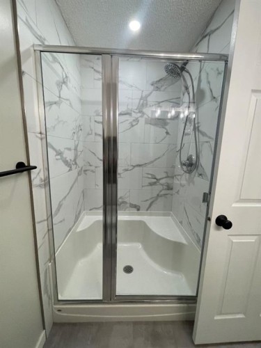 87 Cimarron Meadows Way, Okotoks, AB - Indoor Photo Showing Bathroom