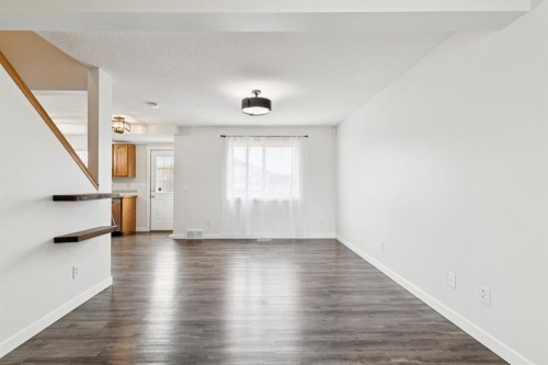87 Cimarron Meadows Way, Okotoks, AB - Indoor Photo Showing Other Room