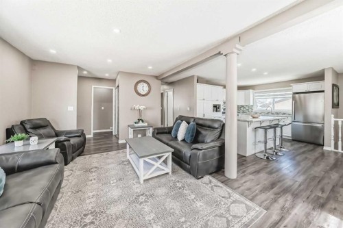132 Whiteview Close Ne, Calgary, AB - Indoor Photo Showing Living Room