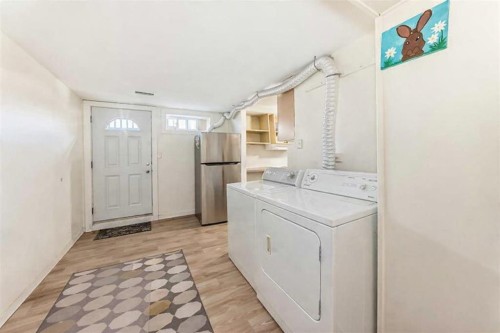 132 Whiteview Close Ne, Calgary, AB - Indoor Photo Showing Laundry Room