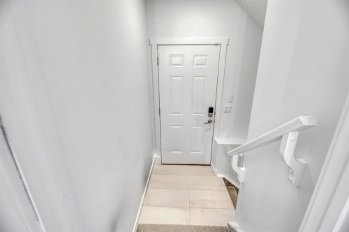 485 Legacy Boulevard Se, Calgary, AB - Indoor Photo Showing Other Room