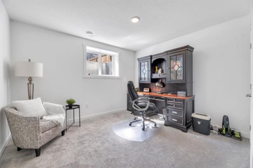 485 Legacy Boulevard Se, Calgary, AB - Indoor Photo Showing Office