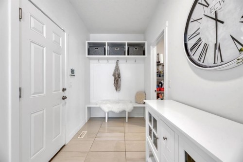 485 Legacy Boulevard Se, Calgary, AB - Indoor Photo Showing Other Room