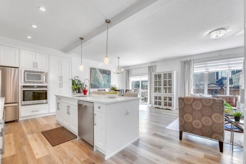 485 Legacy Boulevard Se, Calgary, AB - Indoor Photo Showing Kitchen With Upgraded Kitchen