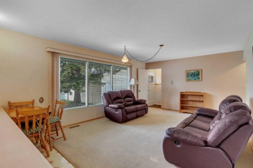 10823 Maplecreek Drive Se, Calgary, AB 
