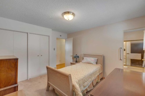 10823 Maplecreek Drive Se, Calgary, AB 