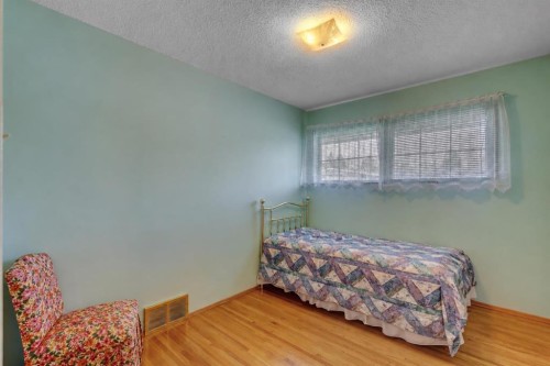 10823 Maplecreek Drive Se, Calgary, AB 