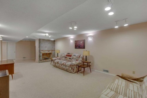 10823 Maplecreek Drive Se, Calgary, AB 