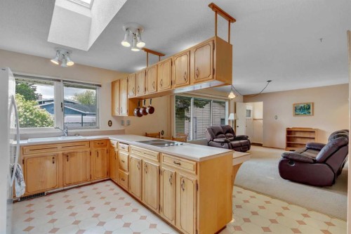 10823 Maplecreek Drive Se, Calgary, AB 