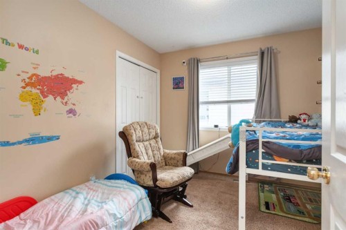 135 Covewood Close Ne, Calgary, AB - Indoor Photo Showing Bedroom