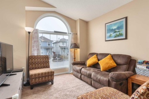 135 Covewood Close Ne, Calgary, AB - Indoor Photo Showing Living Room