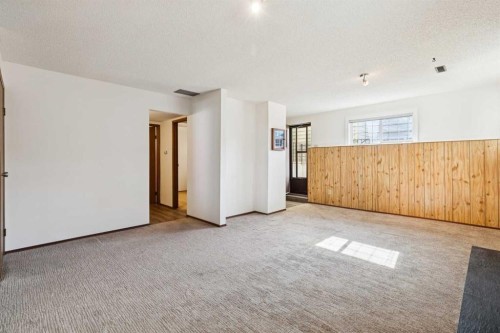 2627 126 Avenue Sw, Calgary, AB - Indoor Photo Showing Other Room
