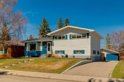 24 Hobart Road SW Calgary, AB T2V 3K1