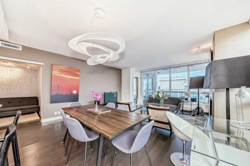 1723-222 Riverfront Avenue Sw, Calgary, AB - Indoor Photo Showing Dining Room