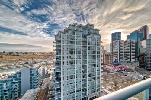 1723-222 Riverfront Avenue Sw, Calgary, AB - Outdoor With Balcony