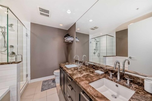 1723-222 Riverfront Avenue Sw, Calgary, AB - Indoor Photo Showing Bathroom
