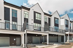 717 Sovereign Common SW Calgary, AB T3C 3Y3