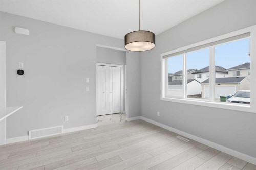 592 Dawson Drive, Chestermere, AB - Indoor Photo Showing Other Room