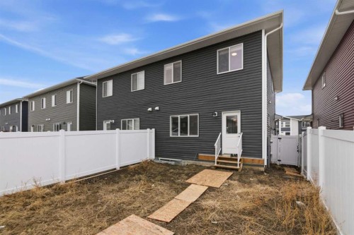 592 Dawson Drive, Chestermere, AB - Outdoor