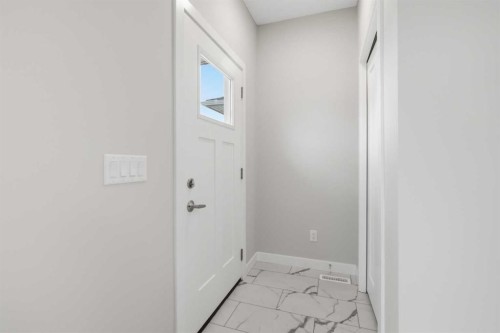 592 Dawson Drive, Chestermere, AB - Indoor Photo Showing Other Room