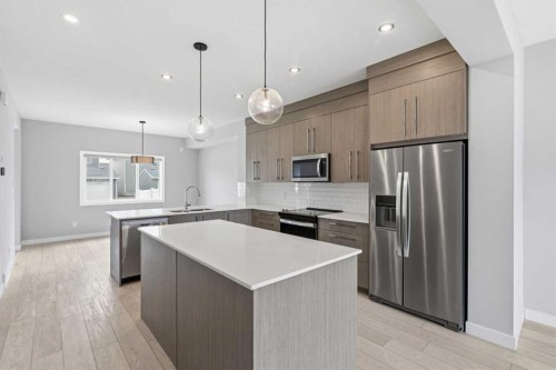 592 Dawson Drive, Chestermere, AB - Indoor Photo Showing Kitchen With Stainless Steel Kitchen With Upgraded Kitchen