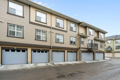 8 Evanscrest Gardens Nw, Calgary, AB - Outdoor