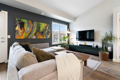 8 Evanscrest Gardens Nw, Calgary, AB - Indoor Photo Showing Living Room