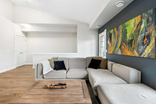 8 Evanscrest Gardens Nw, Calgary, AB - Indoor