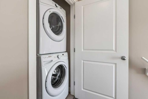 705 Nolan Hill Boulevard Nw, Calgary, AB - Indoor Photo Showing Laundry Room