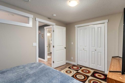 705 Nolan Hill Boulevard Nw, Calgary, AB - Indoor Photo Showing Bedroom