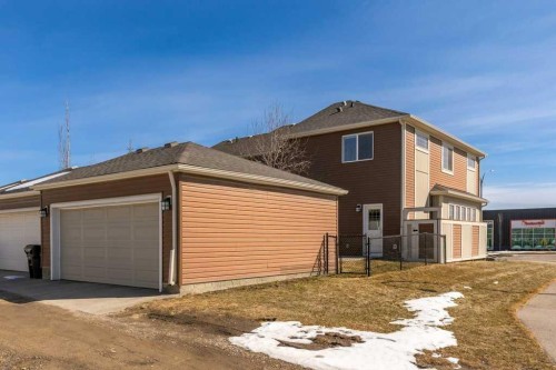 705 Nolan Hill Boulevard Nw, Calgary, AB - Outdoor