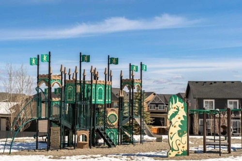 705 Nolan Hill Boulevard Nw, Calgary, AB - Outdoor