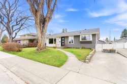 1412 89 Avenue SW Calgary, AB T2V 0W8