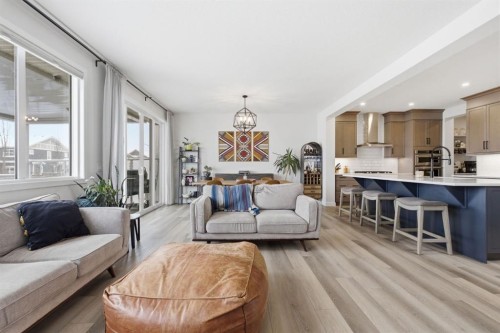 3 Sundown Crescent, Cochrane, AB - Indoor Photo Showing Living Room