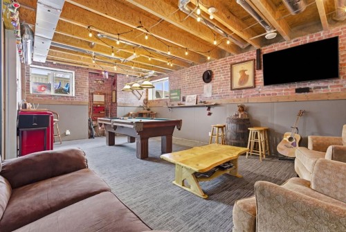 3 Sundown Crescent, Cochrane, AB - Indoor