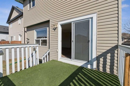 111 Luxstone Crescent Sw, Airdrie, AB - Outdoor With Exterior