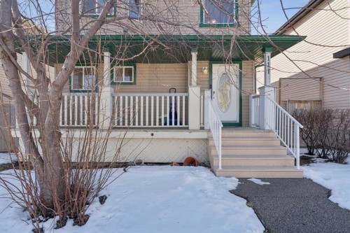 111 Luxstone Crescent Sw, Airdrie, AB - Outdoor