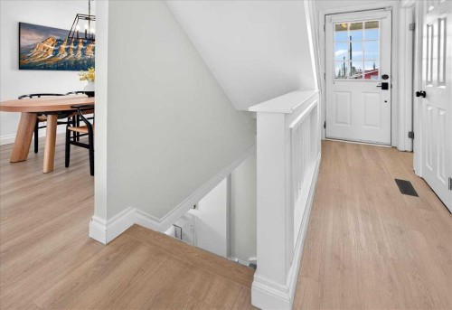 4641 20 Street Sw, Calgary, AB - Indoor Photo Showing Other Room