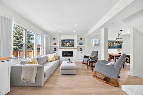 4641 20 Street Sw, Calgary, AB - Indoor Photo Showing Living Room With Fireplace