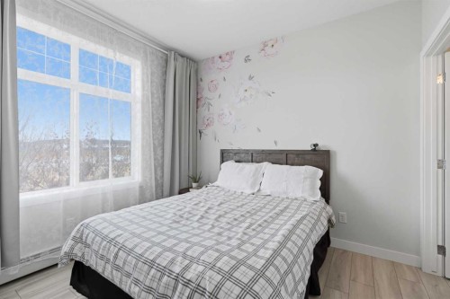 220-400 Auburn Meadows Common Se, Calgary, AB - Indoor Photo Showing Bedroom