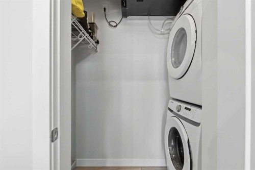 220-400 Auburn Meadows Common Se, Calgary, AB - Indoor Photo Showing Laundry Room
