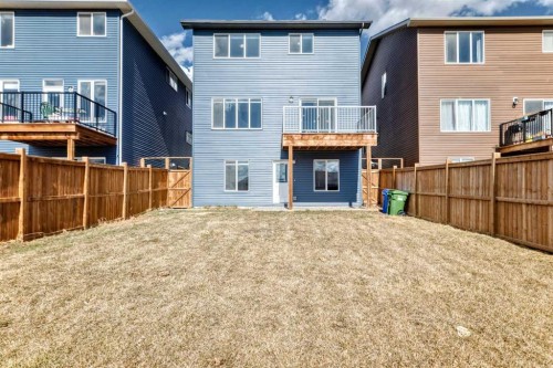 35 Lucas Terrace Nw, Calgary, AB - Outdoor With Exterior