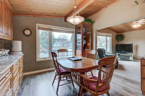 1032 Cantabrian Drive Sw, Calgary, AB - Indoor Photo Showing Dining Room