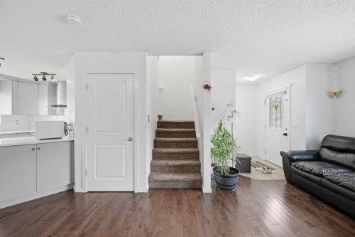 98 Panatella Hill Nw, Calgary, AB - Indoor